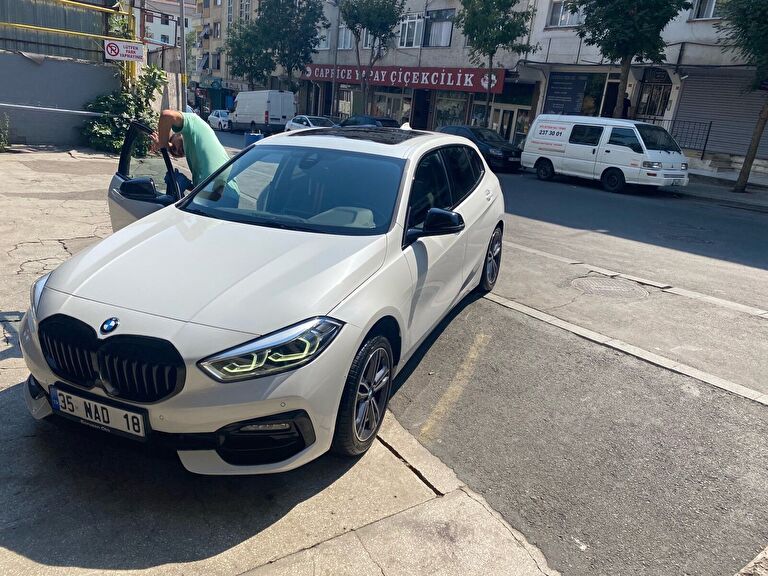 BMW 1 SERISI