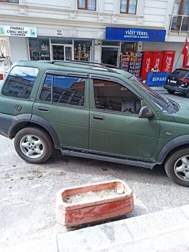 LAND ROVER FREELANDER