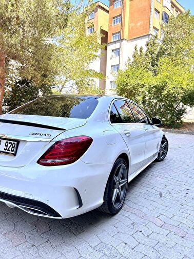 MERCEDES-BENZ C-SERISI