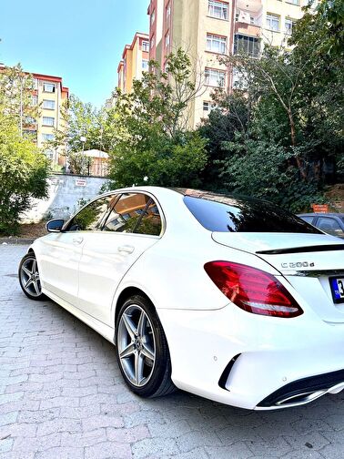 MERCEDES-BENZ C-SERISI