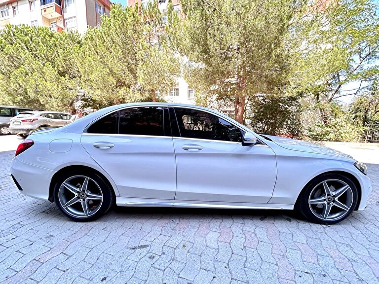 MERCEDES-BENZ C-SERISI