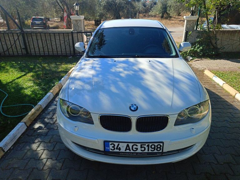 BMW 1 SERISI