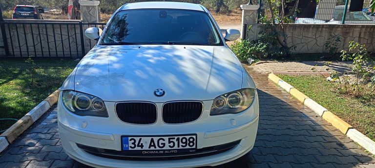 BMW 1 SERISI