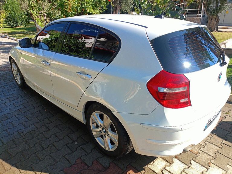 BMW 1 SERISI