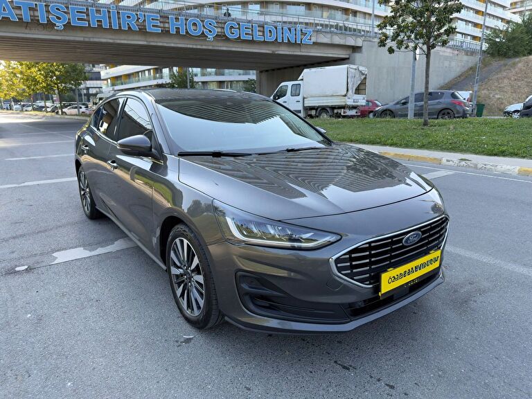 FORD FOCUS