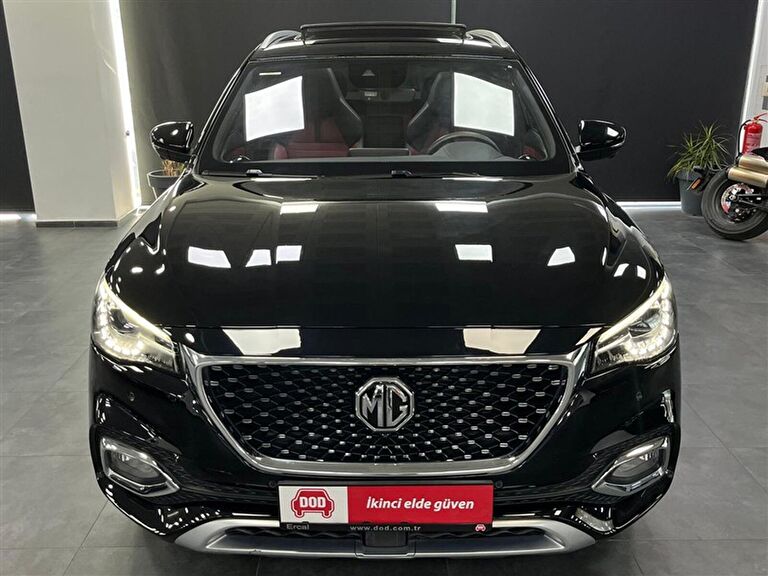 MG HS
