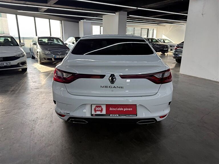 RENAULT MEGANE