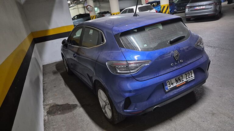 RENAULT CLIO
