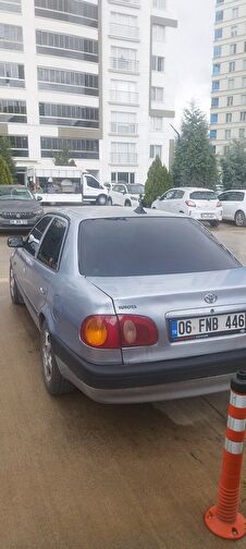 TOYOTA COROLLA