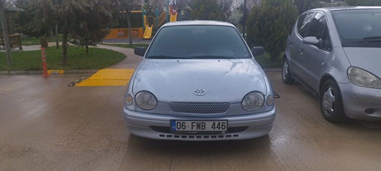 TOYOTA COROLLA