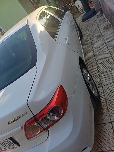 TOYOTA COROLLA