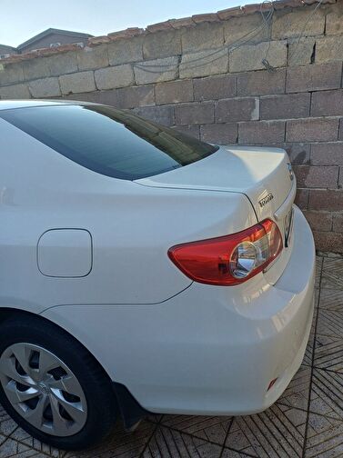 TOYOTA COROLLA