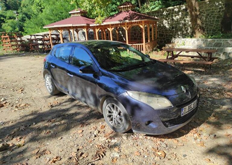 RENAULT MEGANE