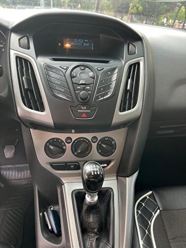 FORD FOCUS