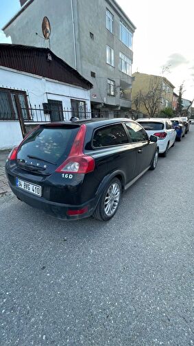 VOLVO C30