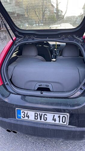 VOLVO C30