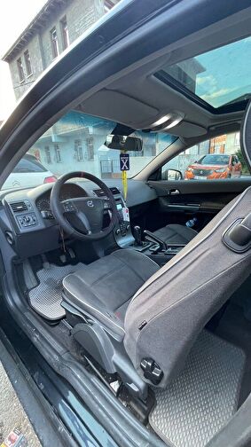 VOLVO C30