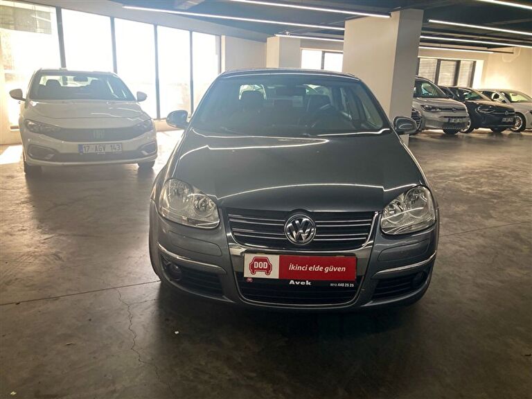 VOLKSWAGEN JETTA