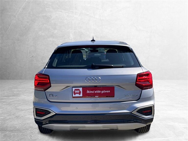 AUDI Q2