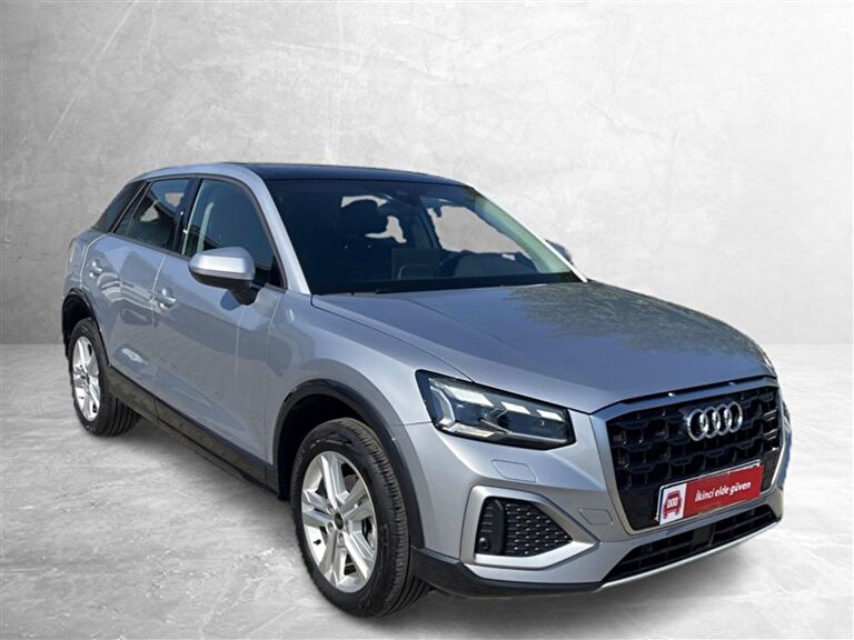 AUDI Q2