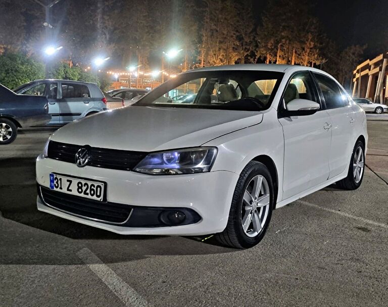 VOLKSWAGEN JETTA