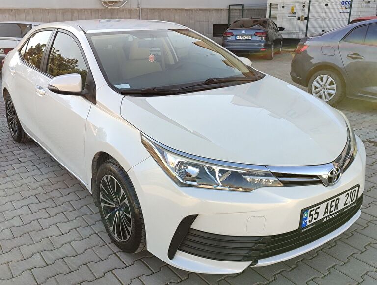 TOYOTA COROLLA