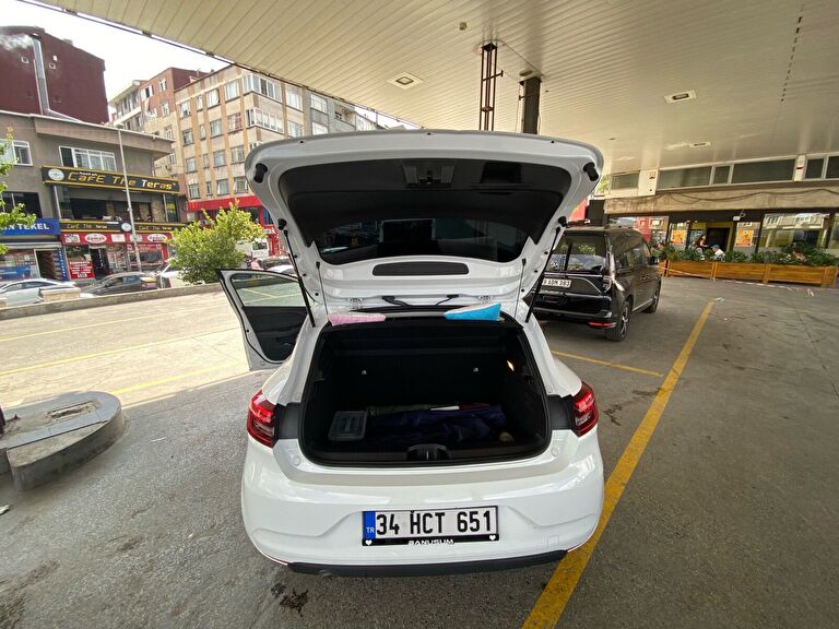 RENAULT CLIO