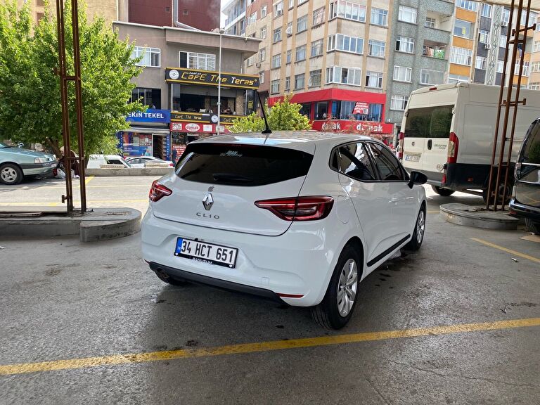 RENAULT CLIO
