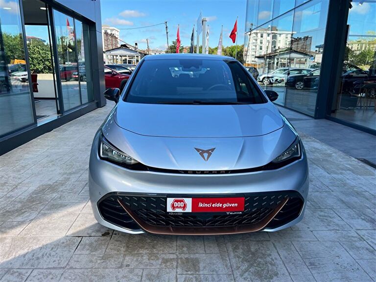 CUPRA BORN