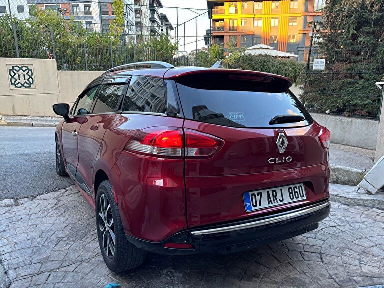 RENAULT CLIO SPORT TOURER