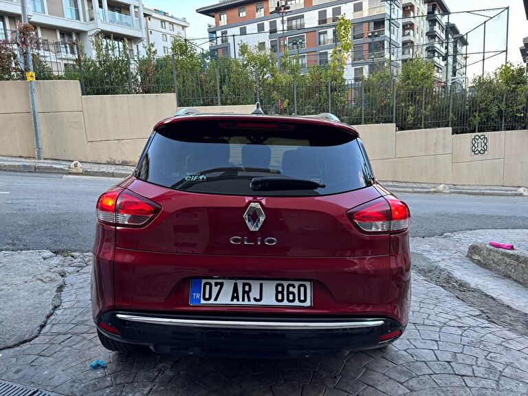 RENAULT CLIO SPORT TOURER