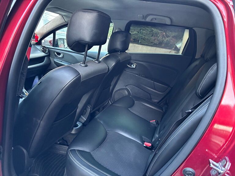 RENAULT CLIO SPORT TOURER