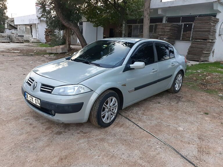 RENAULT MEGANE