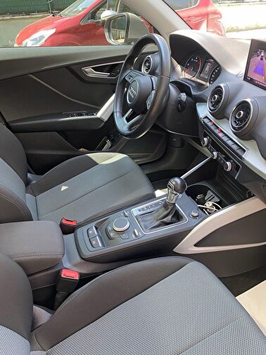 AUDI Q2