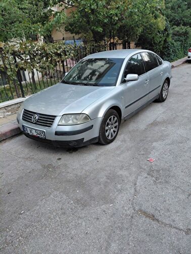 VOLKSWAGEN PASSAT
