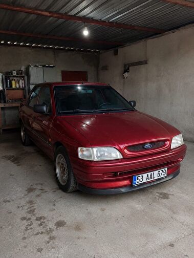 FORD ESCORT