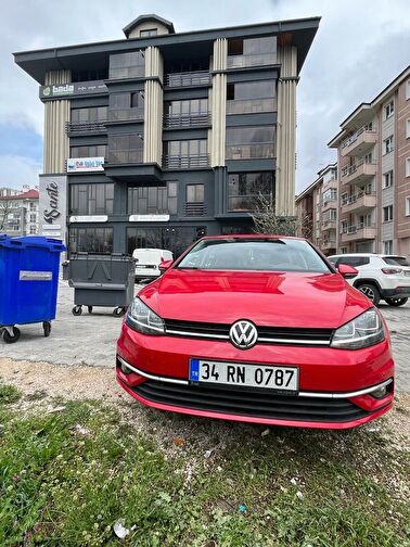 VOLKSWAGEN GOLF