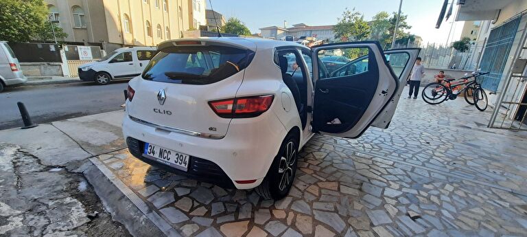 RENAULT CLIO