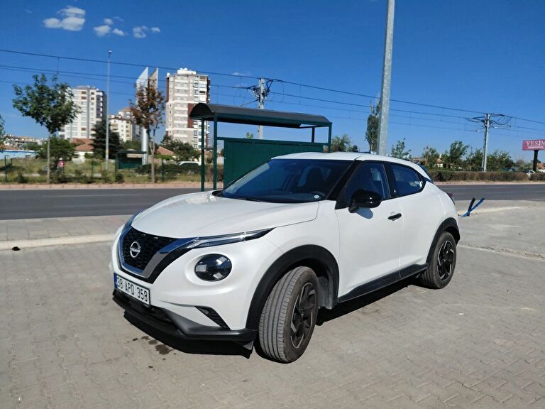 NISSAN JUKE