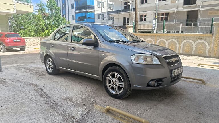 CHEVROLET AVEO
