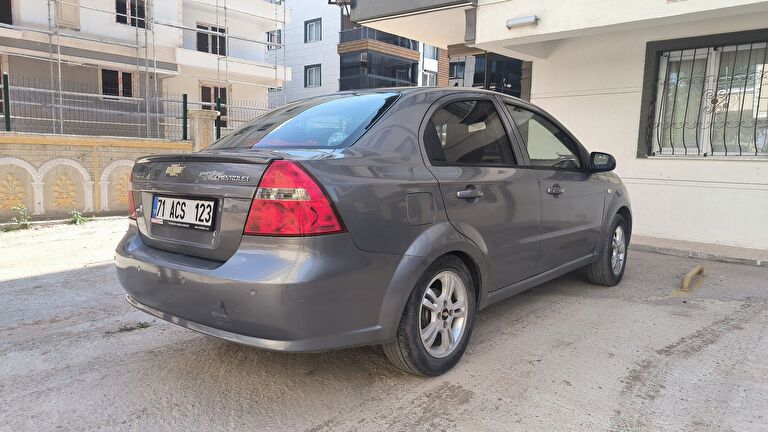 CHEVROLET AVEO