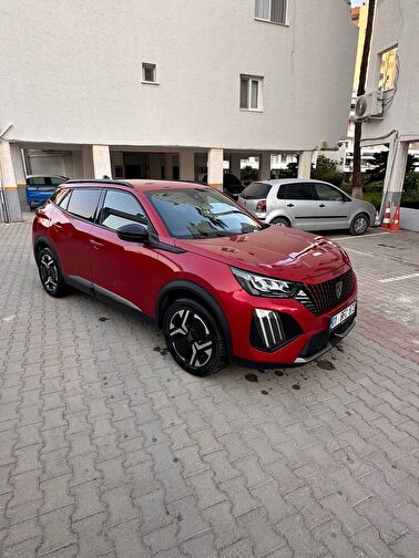 PEUGEOT 2008