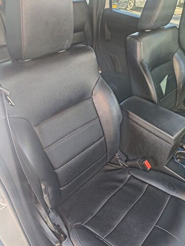 DODGE NITRO