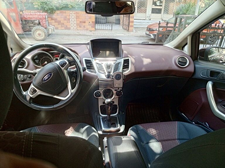 FORD FIESTA