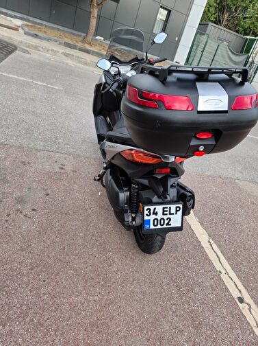 Yamaha X-Max 250 ABS