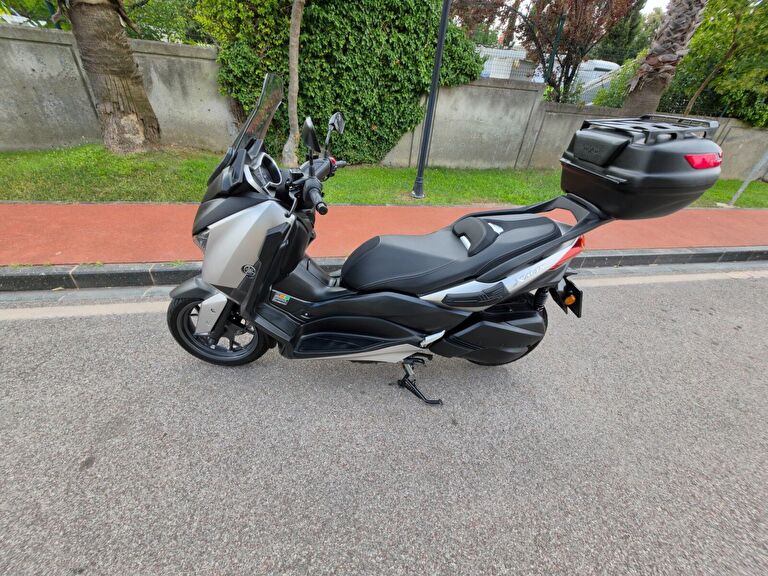 Yamaha X-Max 250 ABS