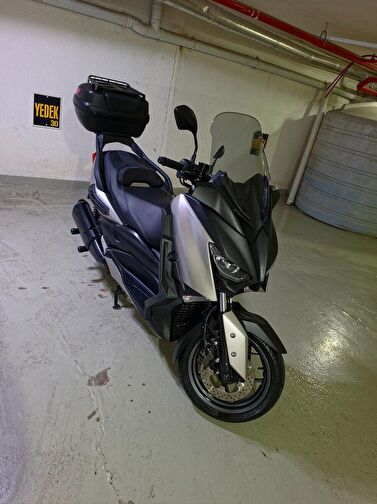 Yamaha X-Max 250 ABS