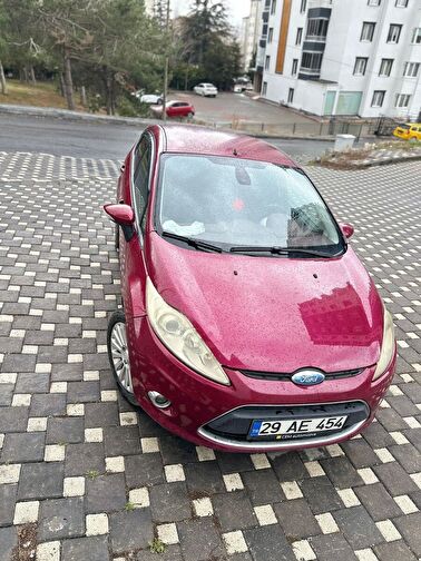 FORD FIESTA