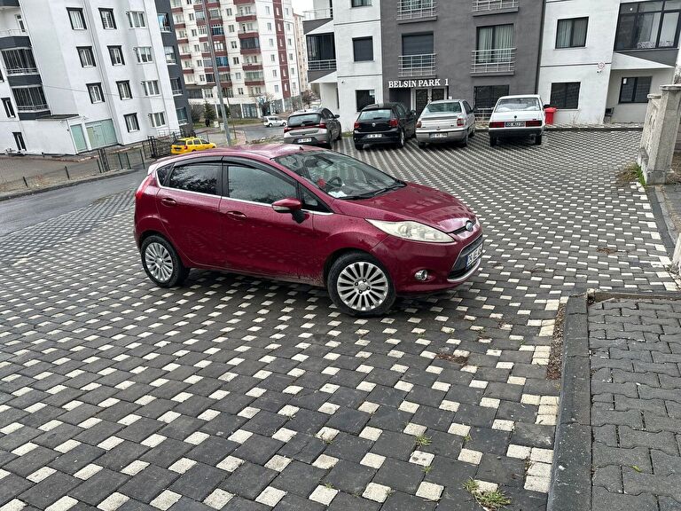 FORD FIESTA