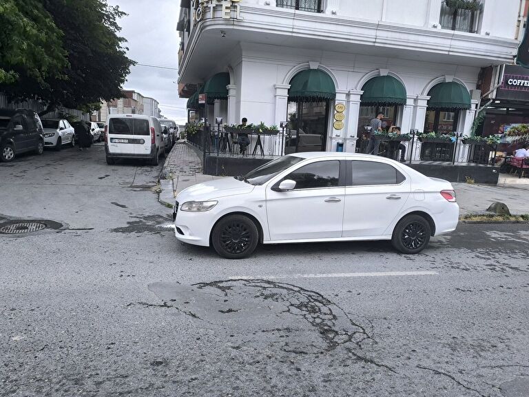 PEUGEOT 301